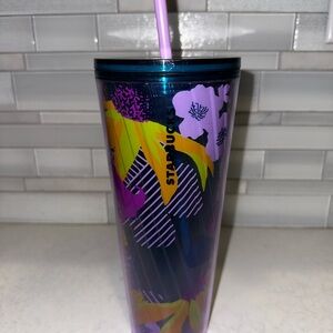 2022 Starbucks 2022 Winter Purple Floral Wave Venti Tumbler